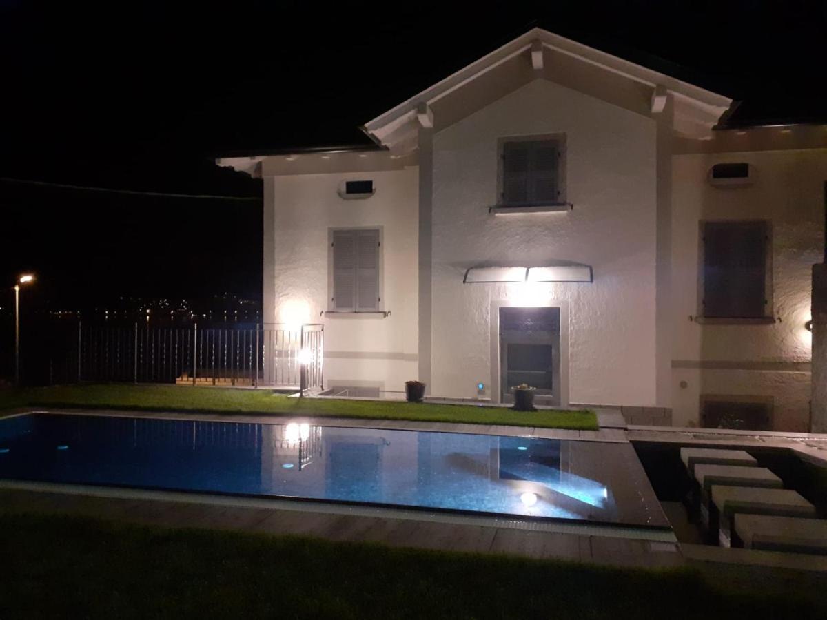 Lescen White Residence - Swimming Pool Лезено Экстерьер фото